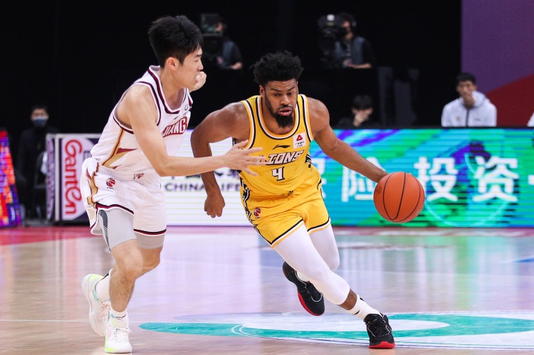 NBA冠军后卫！Scotto：自由球员奎因-库克将签约福建队